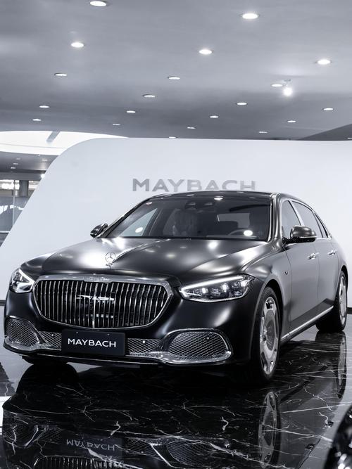 重庆135岚图汽车的售后服务让用户无忧出行，迈巴赫未来的豪华车趋势